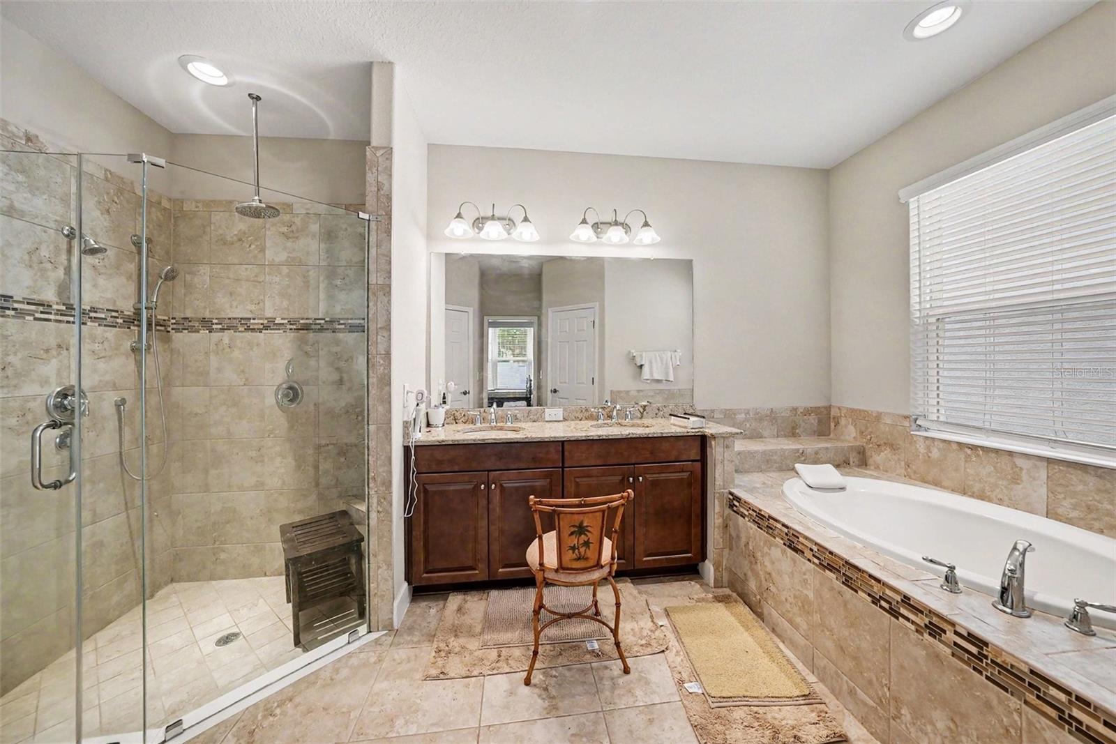 7907 Silver Clover Ct Property Photo 9