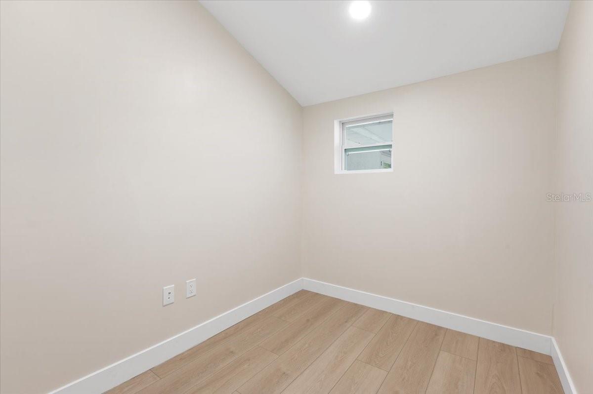 2580 Shamrock Dr Property Photo 23