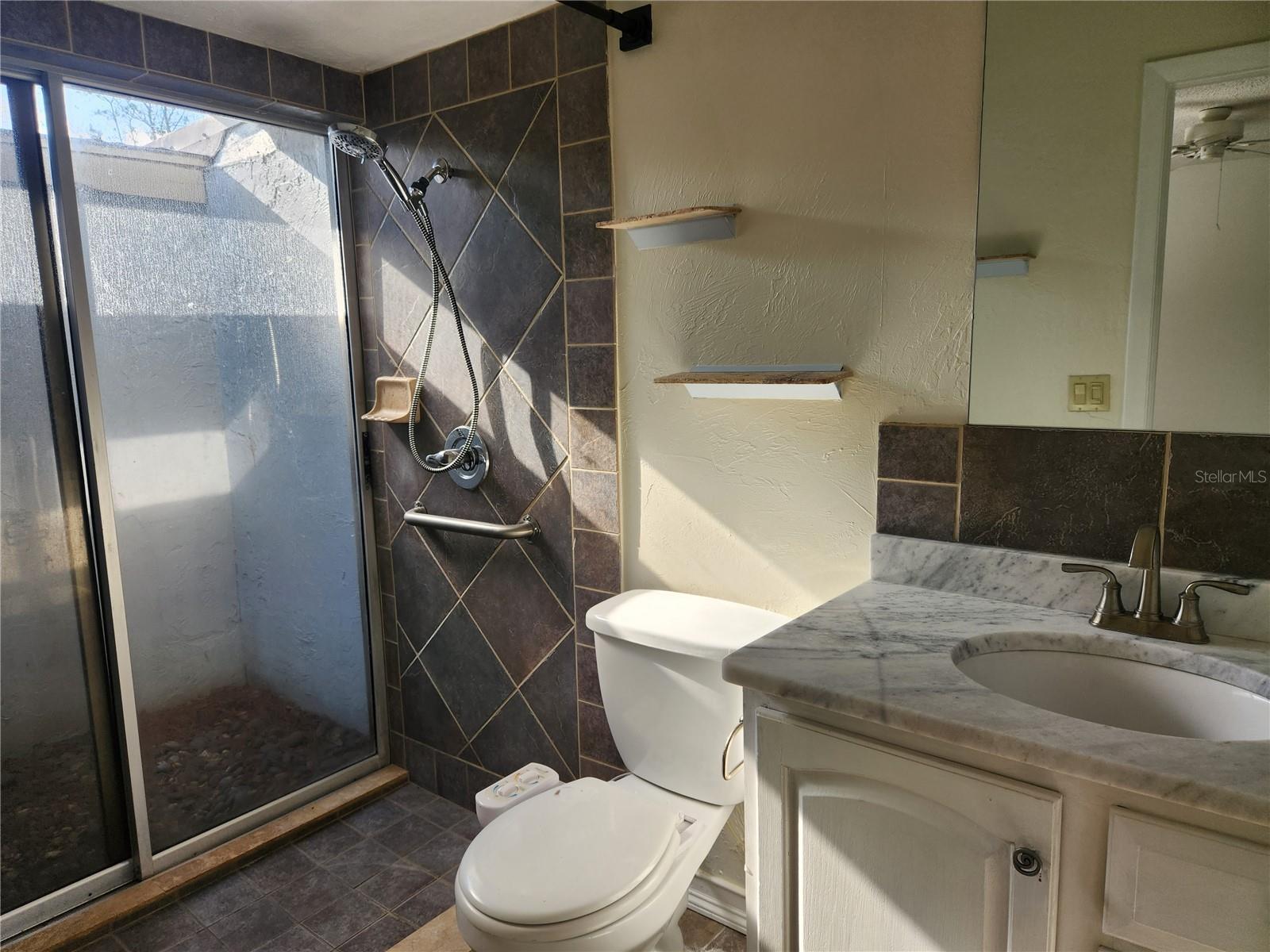 749 N Jefferson Ave #749 Property Photo 12
