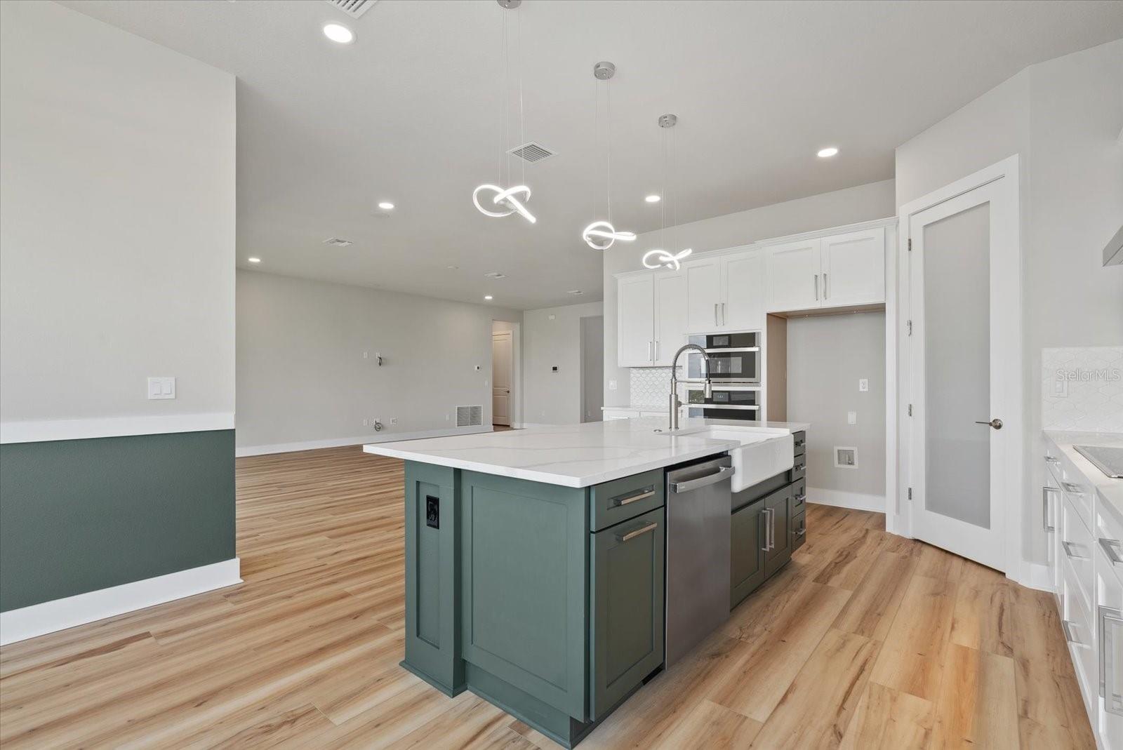 8668 Salmar Loop Property Photo 12