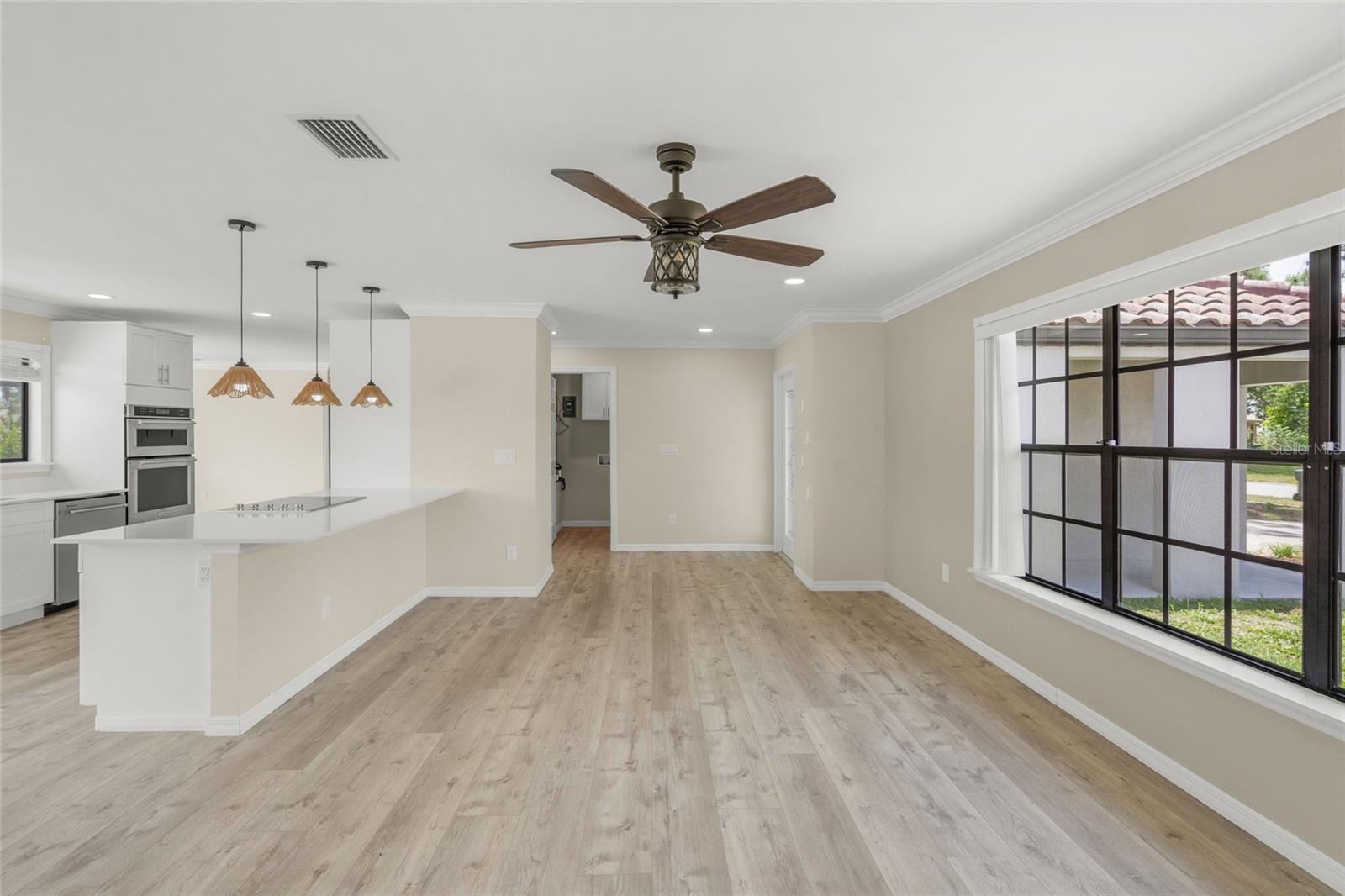 5050 Richmond Ter Property Photo 5