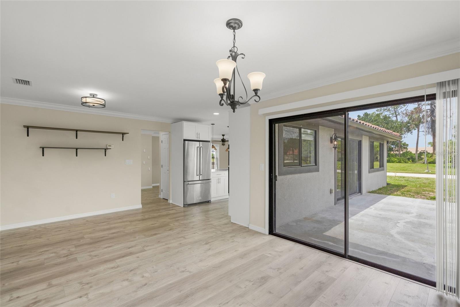 5050 Richmond Ter Property Photo 16