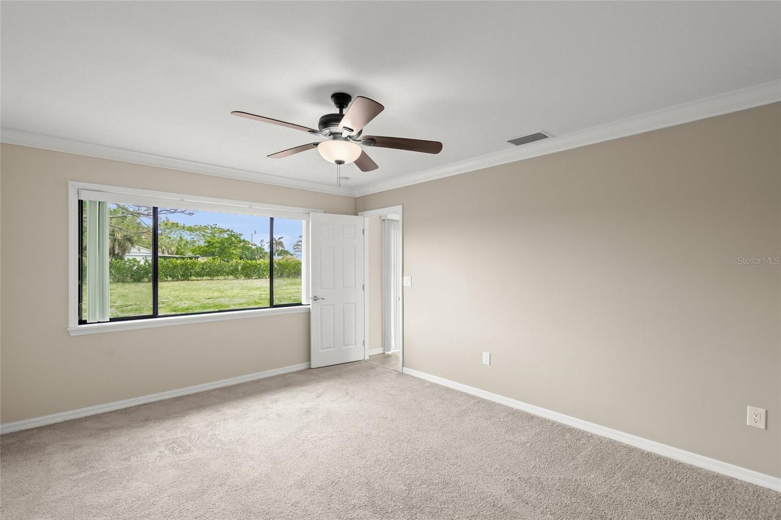 5050 Richmond Ter Property Photo 25