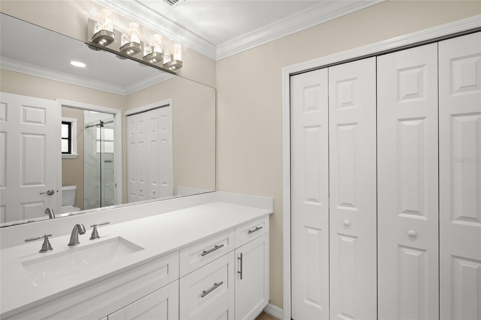 5050 Richmond Ter Property Photo 27