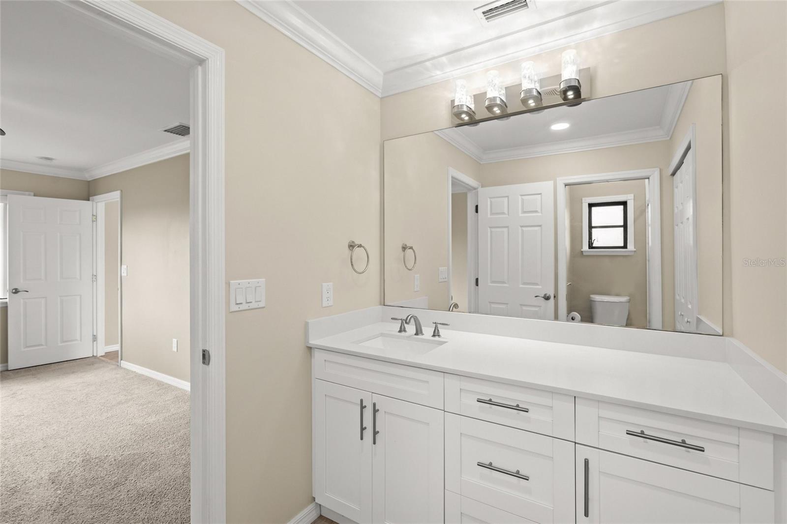 5050 Richmond Ter Property Photo 28
