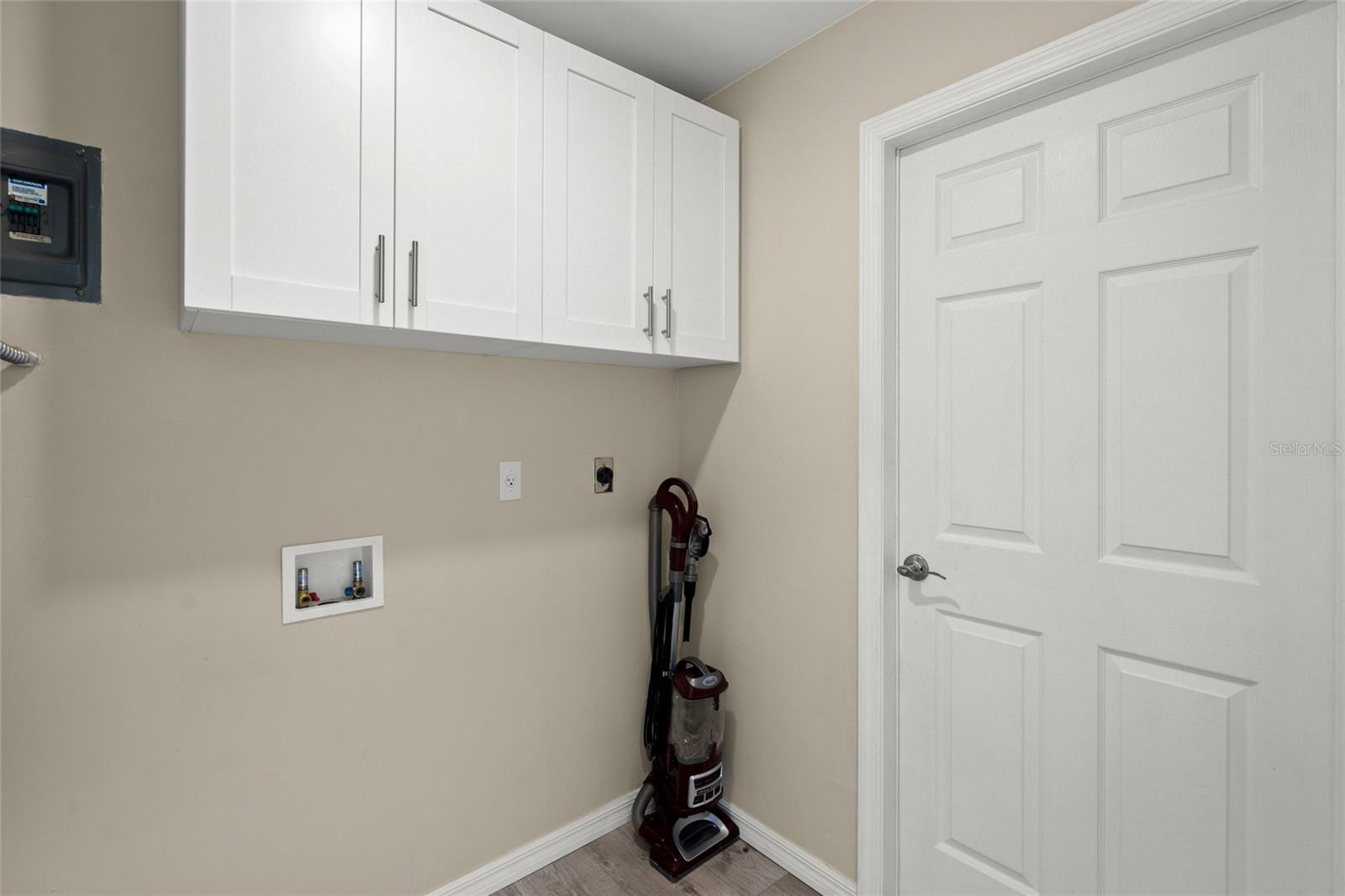 5050 Richmond Ter Property Photo 33