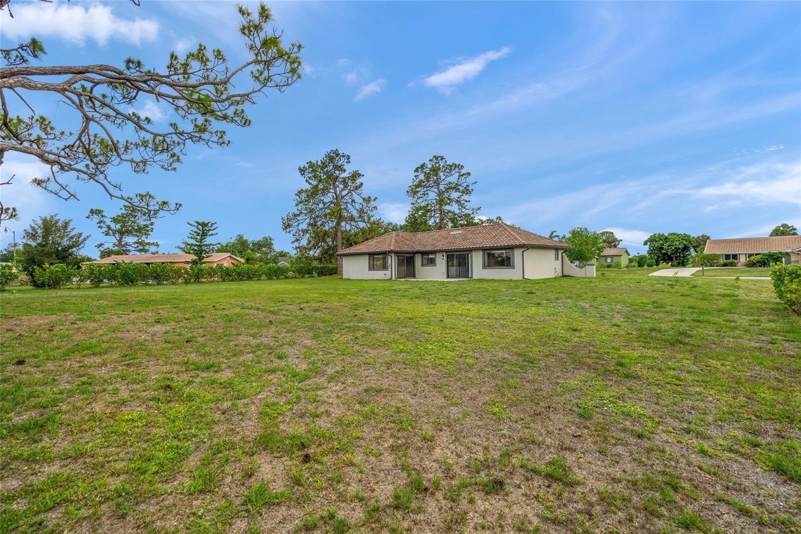 5050 Richmond Ter Property Photo 36
