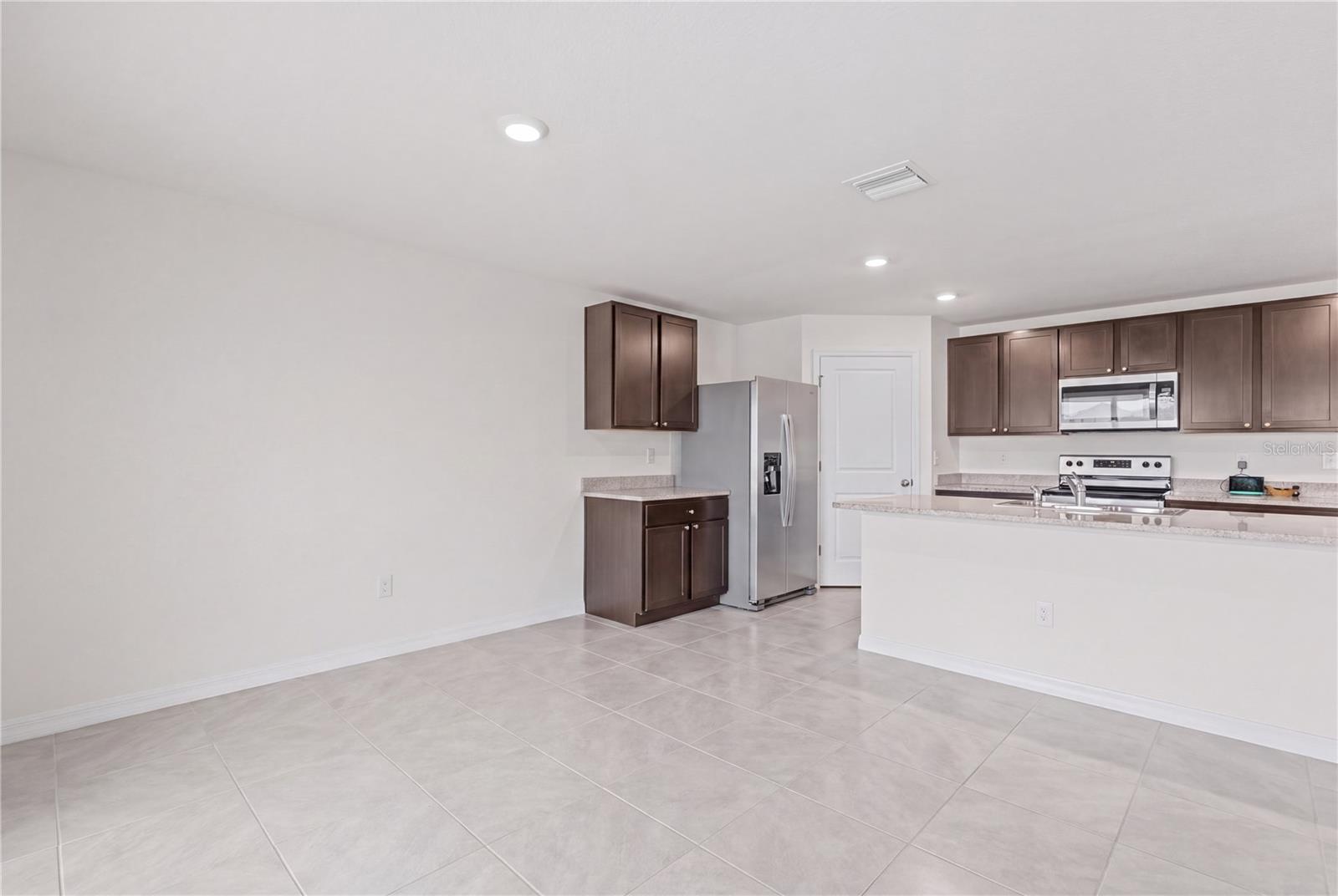 12210 Kingsley Trl Property Photo 6