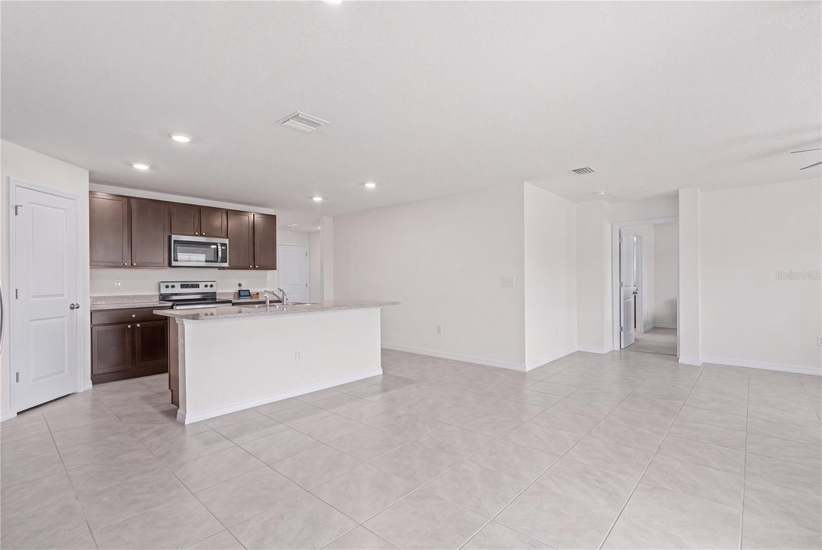 12210 Kingsley Trl Property Photo 9