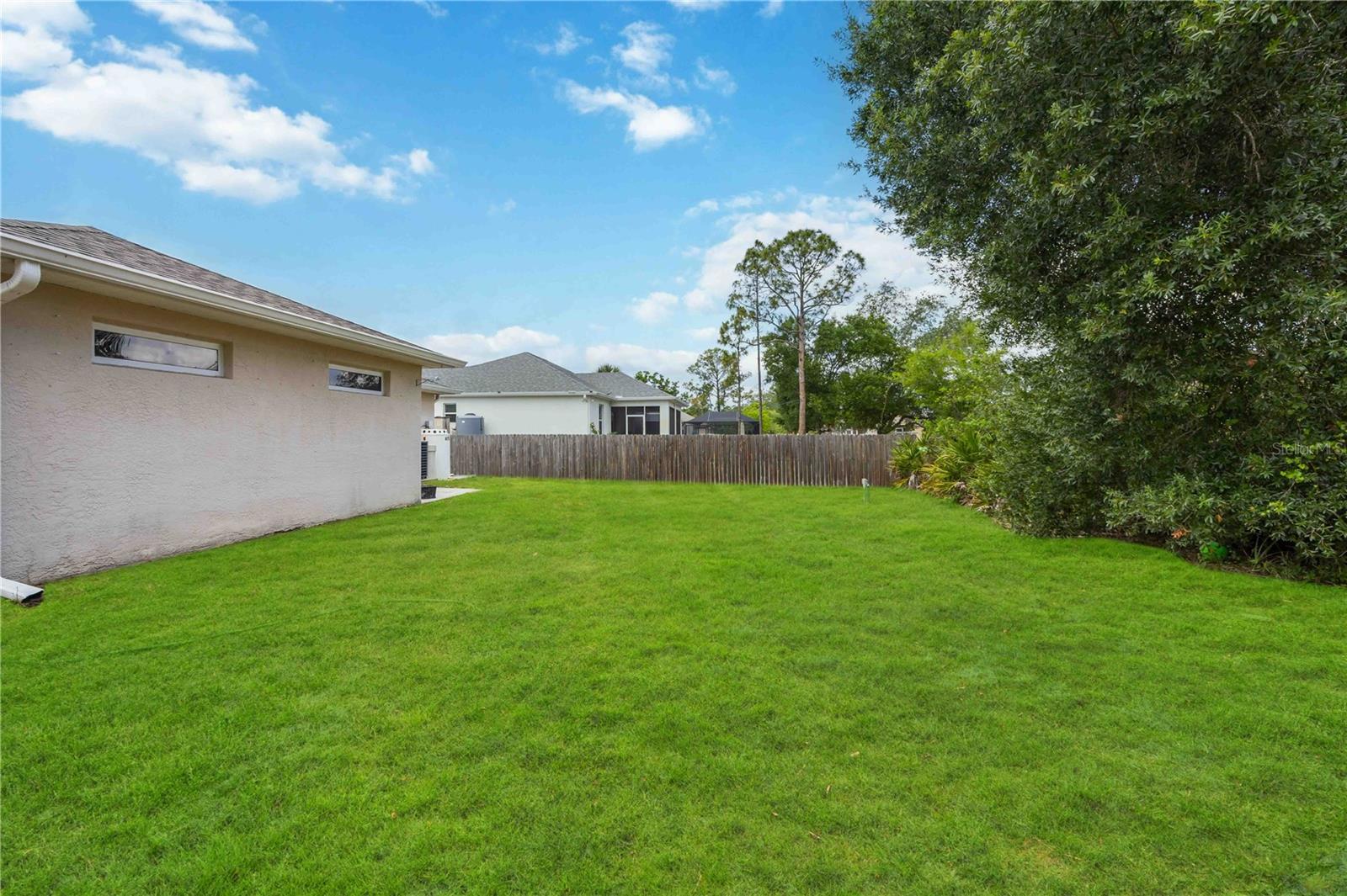 2260 Mistleto Ln Property Photo 4