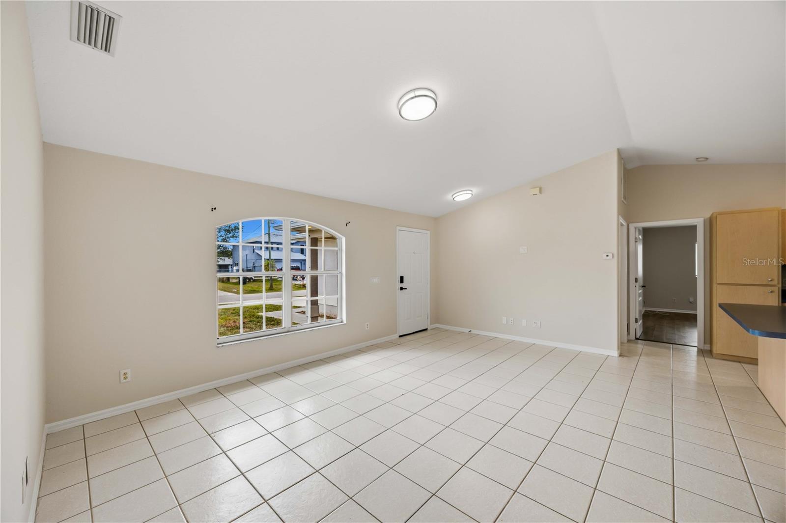 2260 Mistleto Ln Property Photo 6
