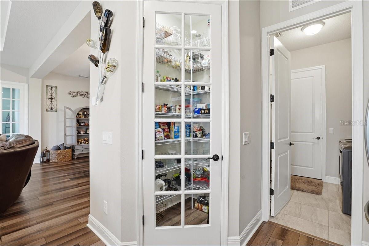 13712 Old Creek Ct Property Photo 19