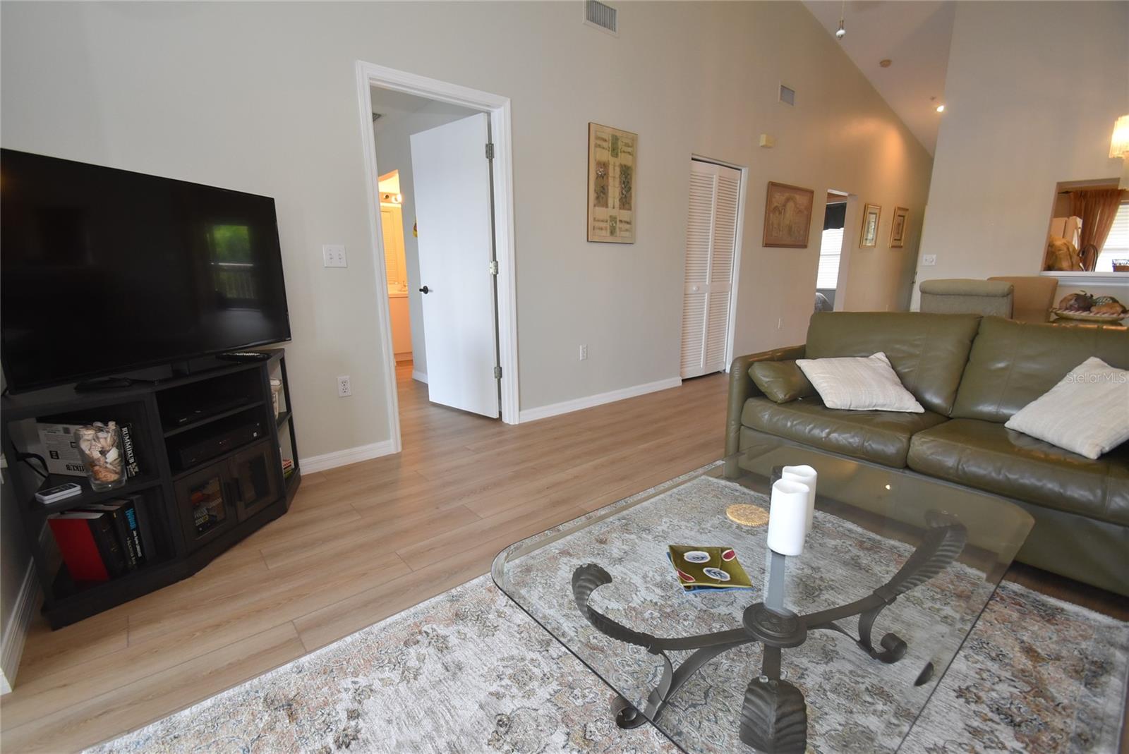9300 Clubside Cir #1306 Property Photo 5