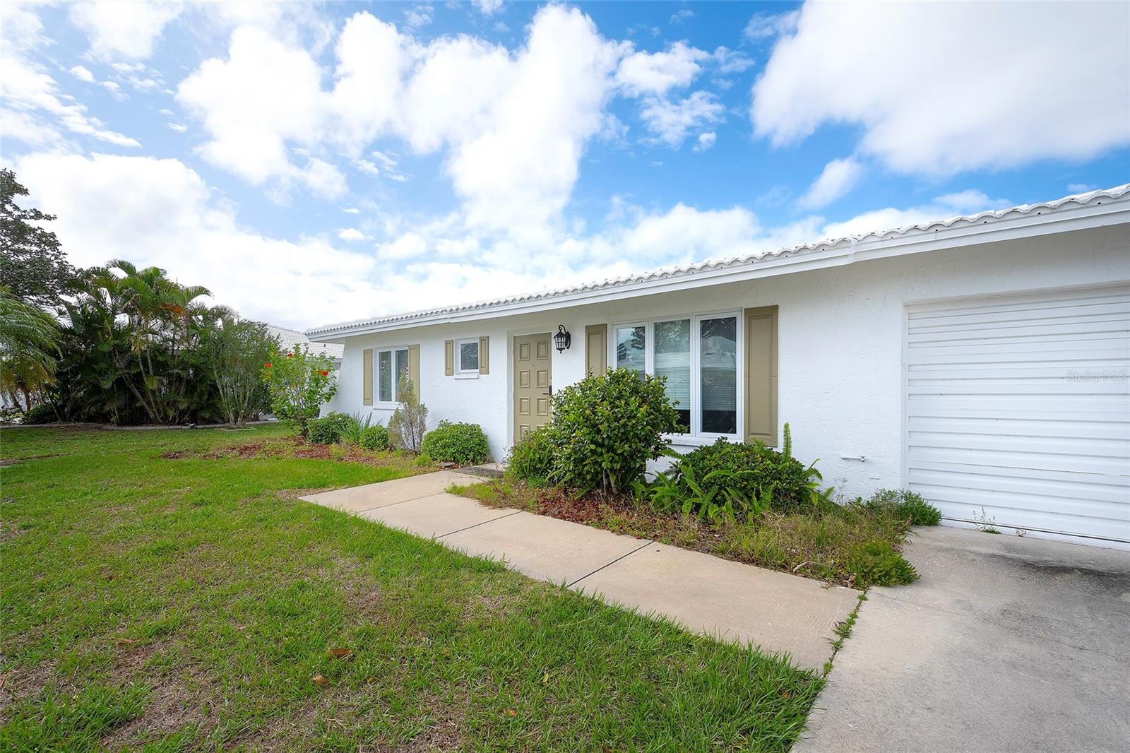 3810 Joyce Dr Property Photo 5