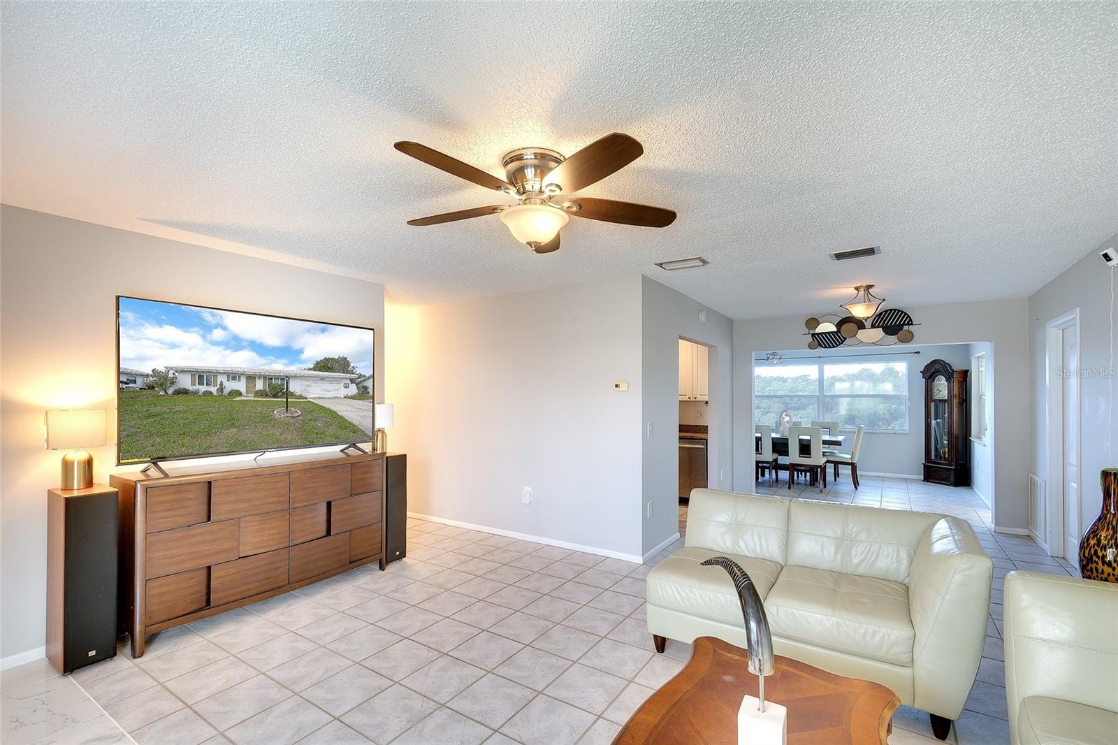 3810 Joyce Dr Property Photo 6