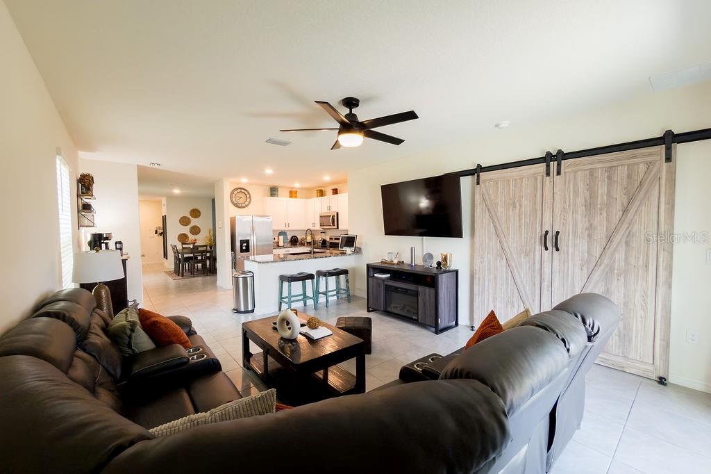 17014 Blister Wing Dr Property Photo 9