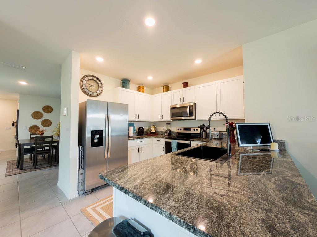 17014 Blister Wing Dr Property Photo 12