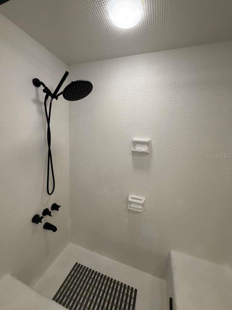 5004 Medalist Rd Property Photo 17