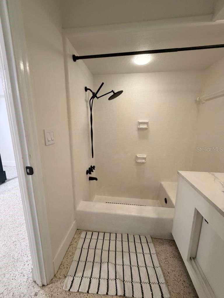 5004 Medalist Rd Property Photo 19