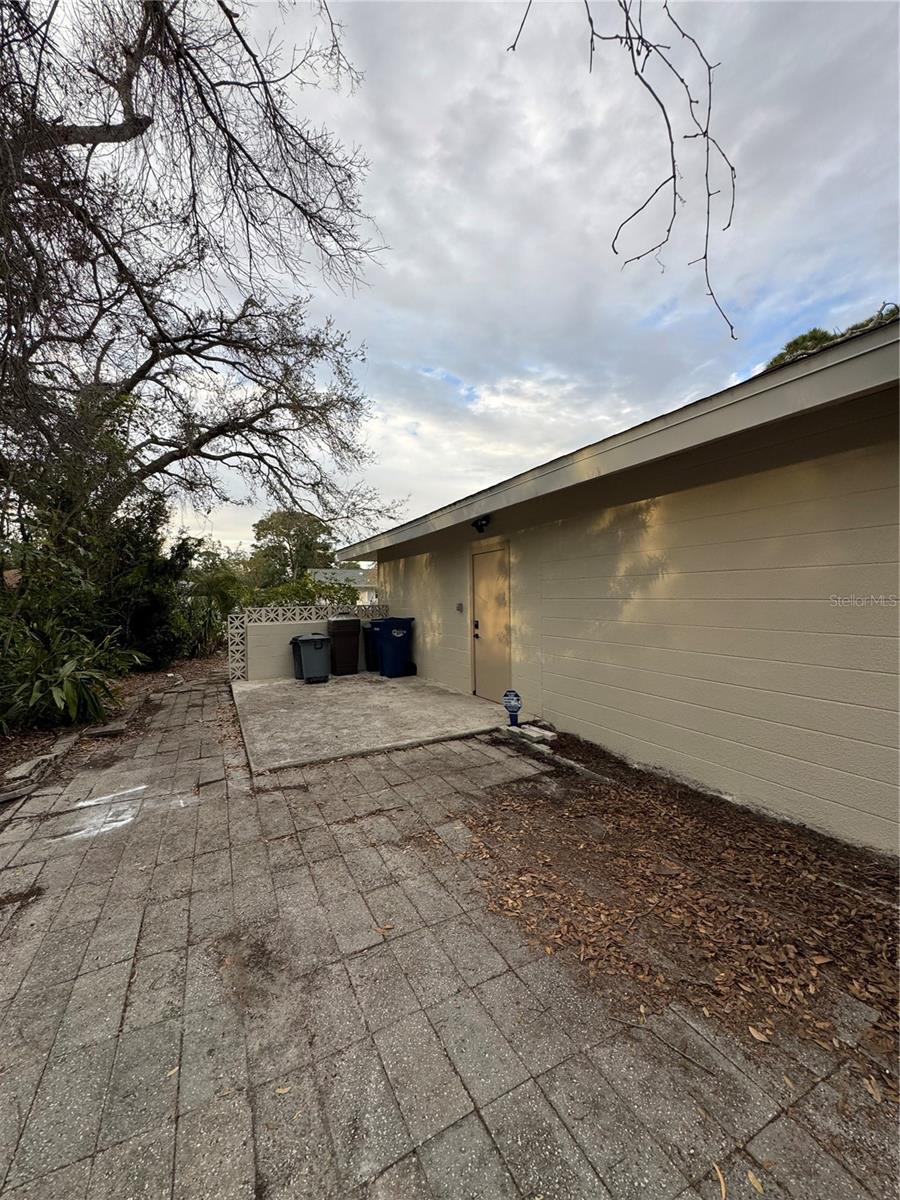 5004 Medalist Rd Property Photo 38