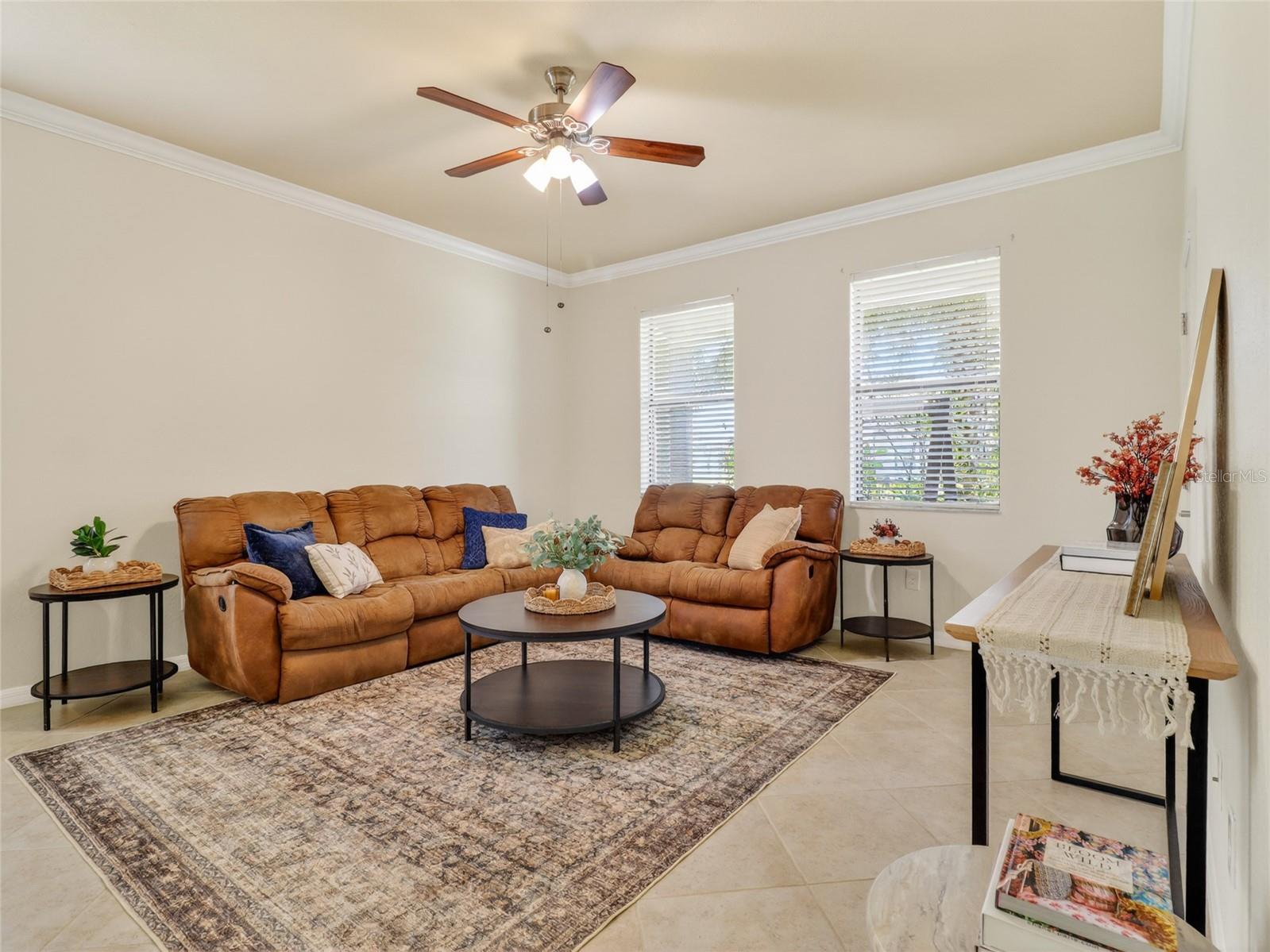 2740 Via Piazza Loop Property Photo 7