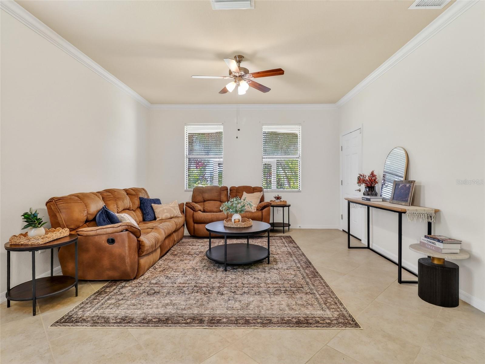 2740 Via Piazza Loop Property Photo 8