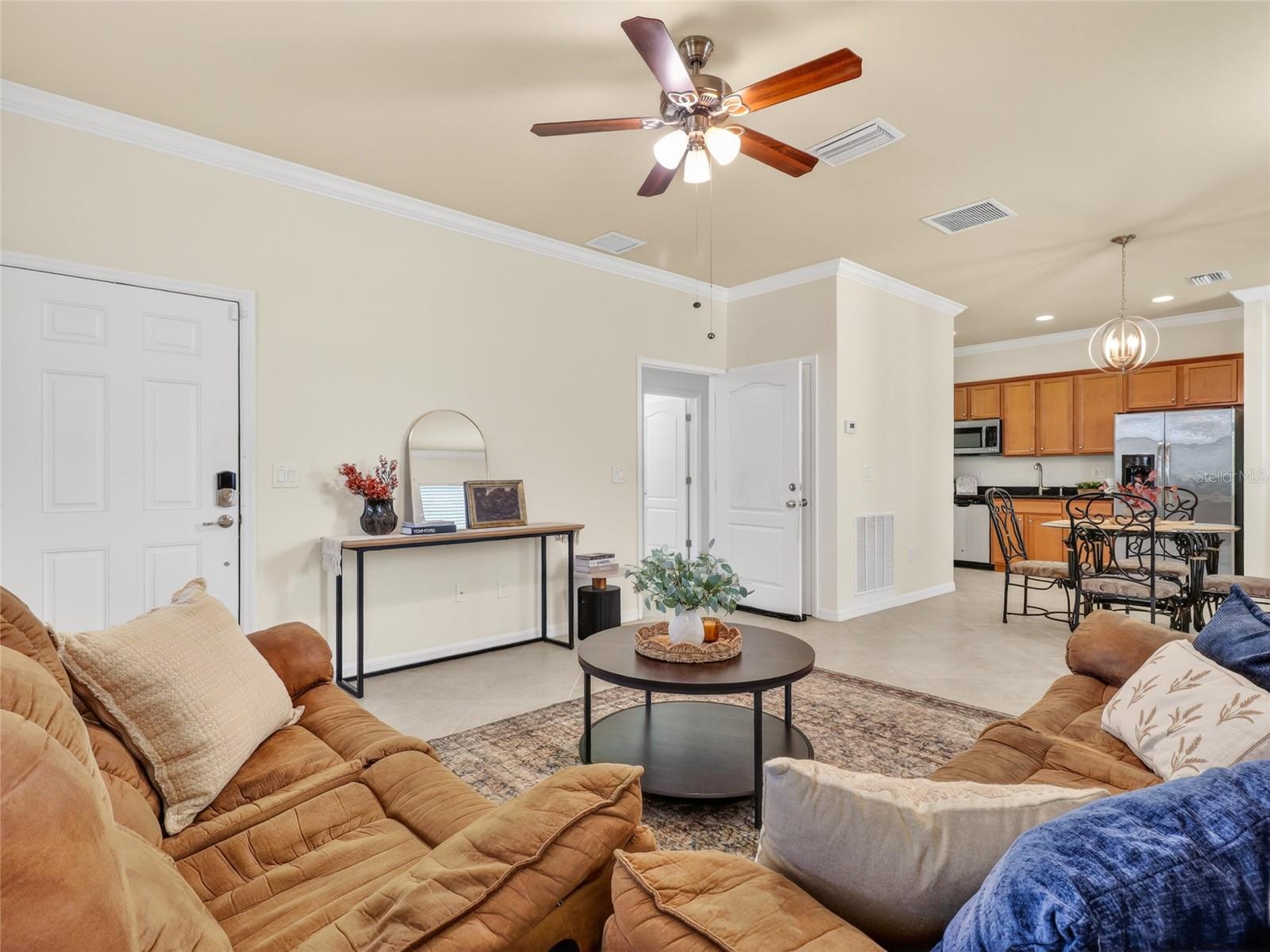 2740 Via Piazza Loop Property Photo 10