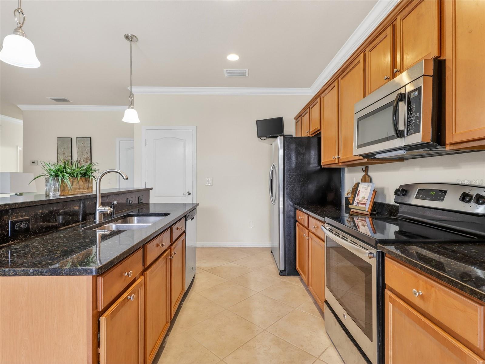 2740 Via Piazza Loop Property Photo 24