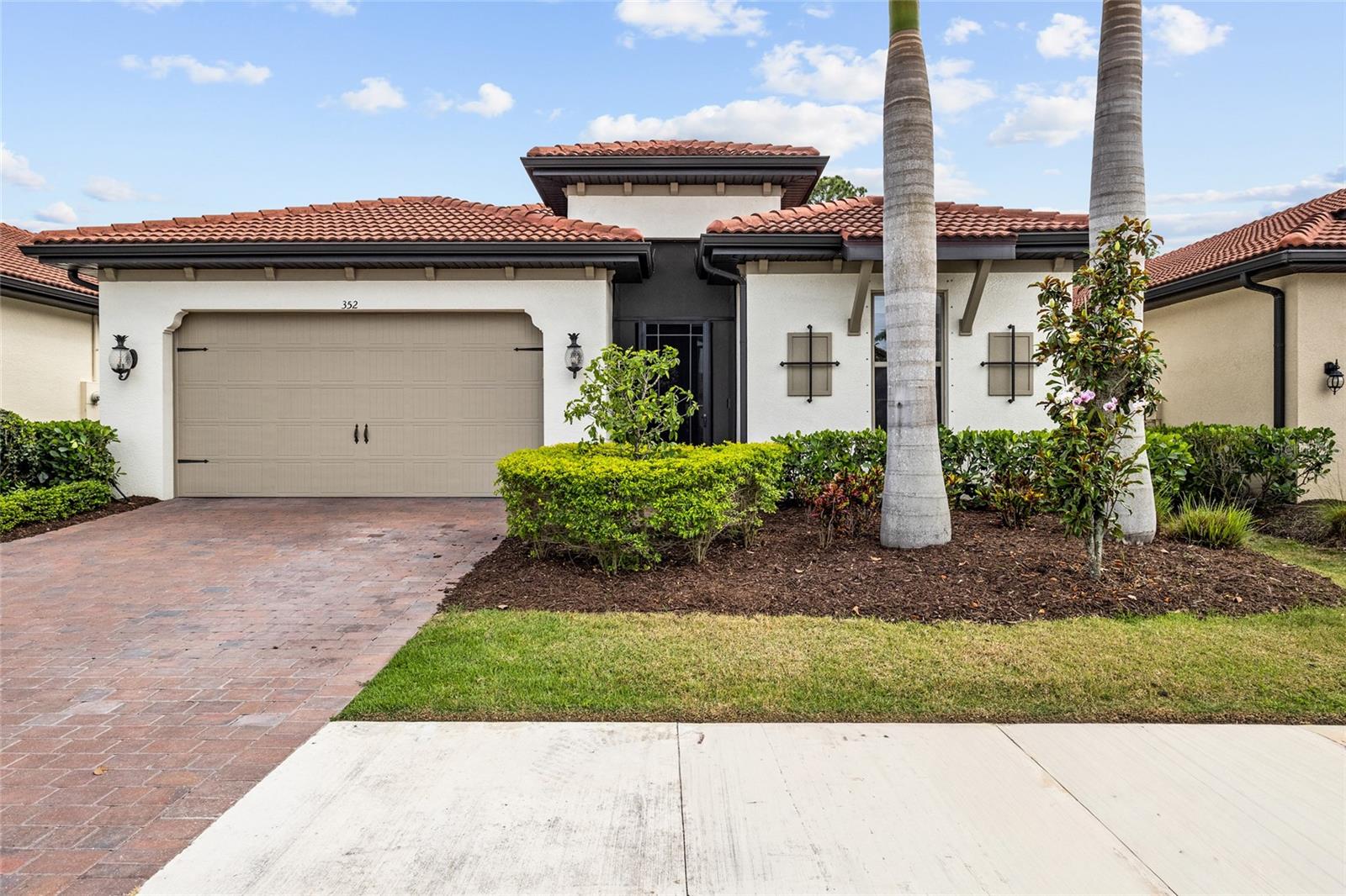 352 TOSCAVILLA BLVD