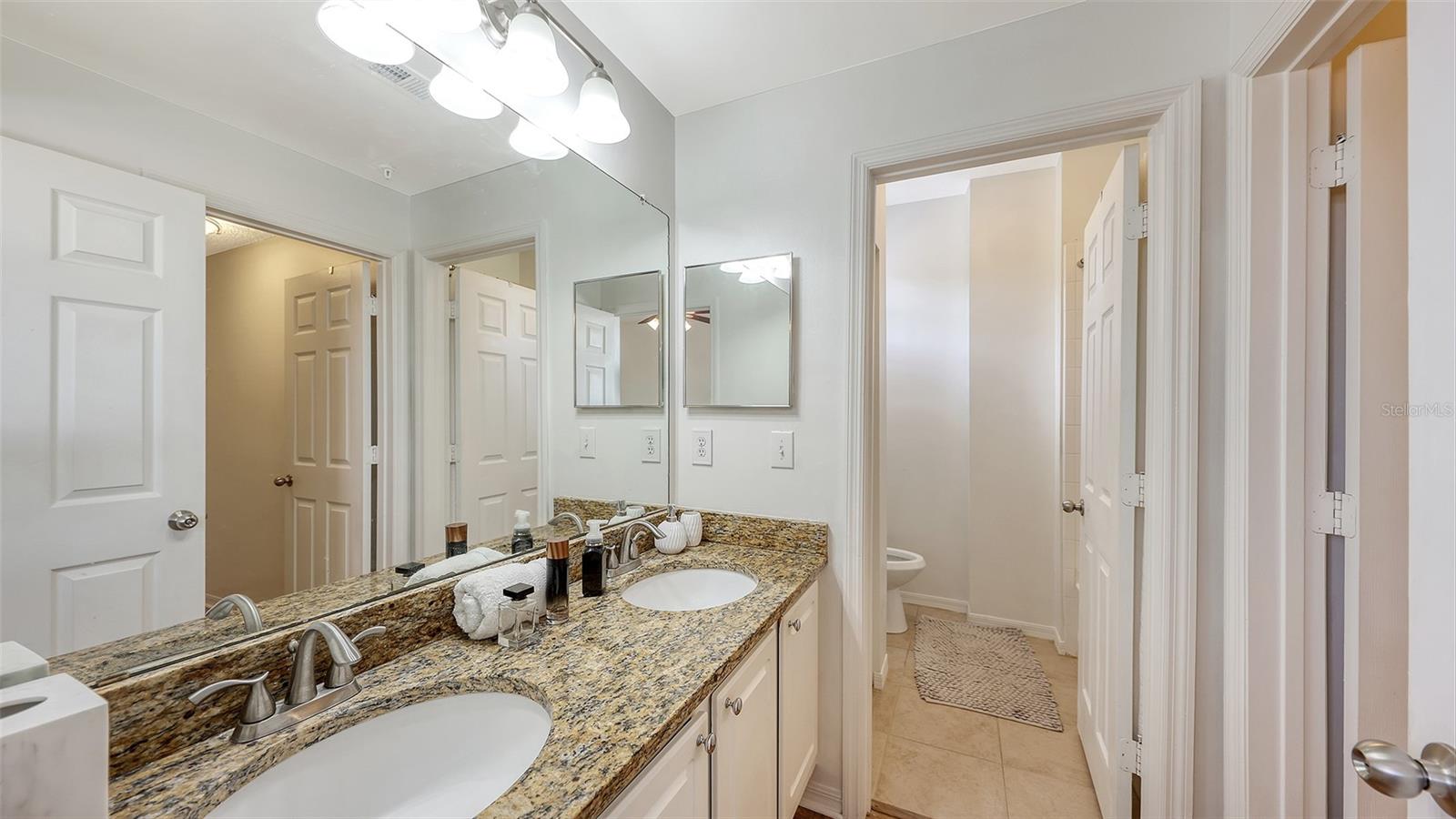 5001 Baraldi Cir #22-202 Property Photo 20