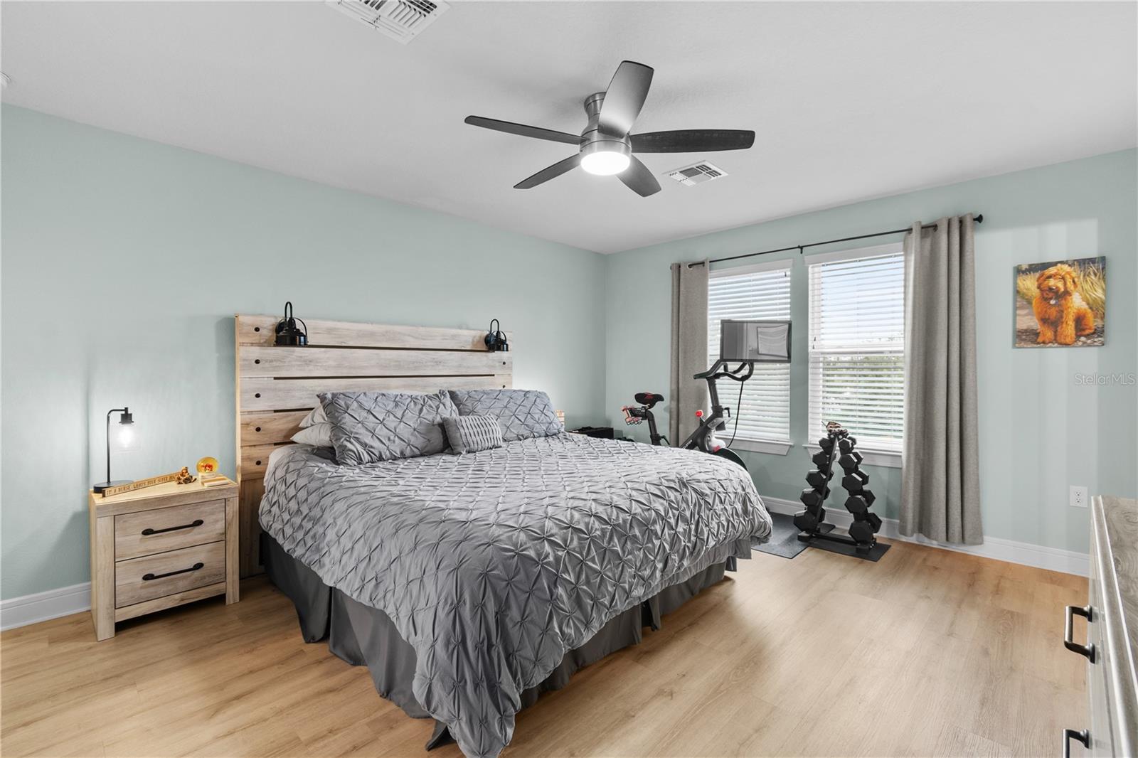 9109 Royal River Cir Property Photo 25