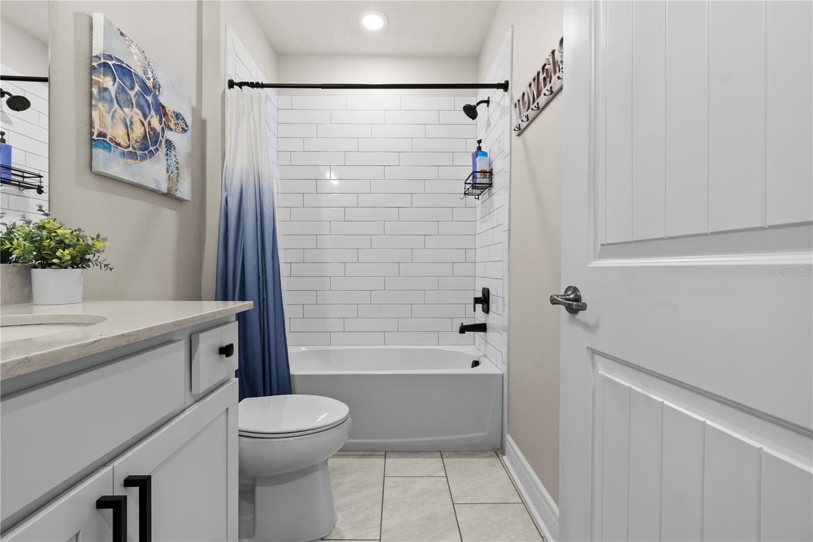 9109 Royal River Cir Property Photo 37