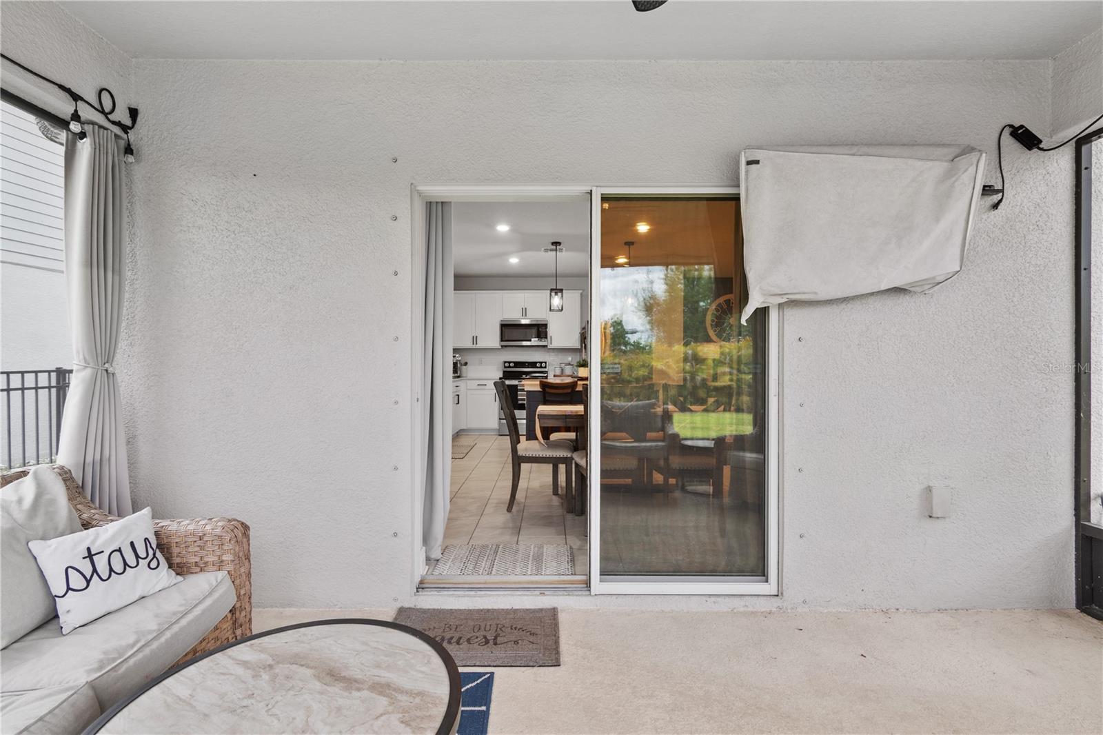9109 Royal River Cir Property Photo 41
