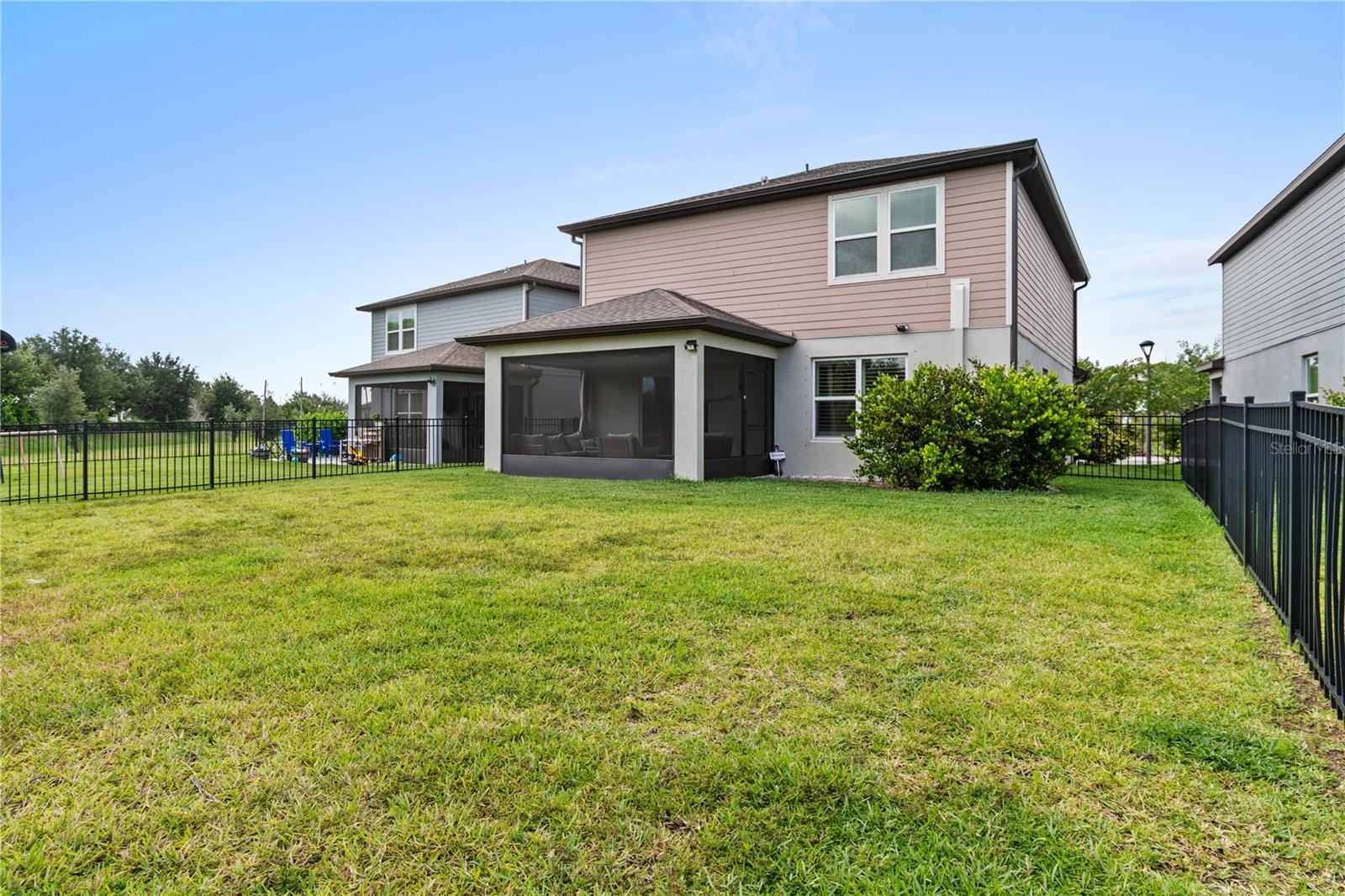 9109 Royal River Cir Property Photo 43