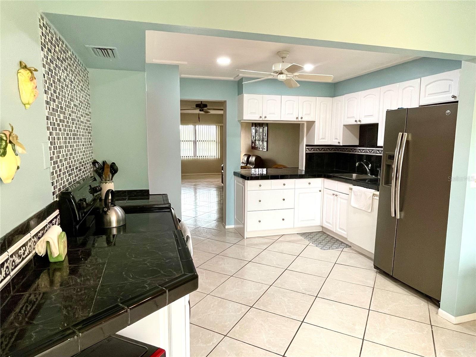 305 30th Ave W #a307 Property Photo 2