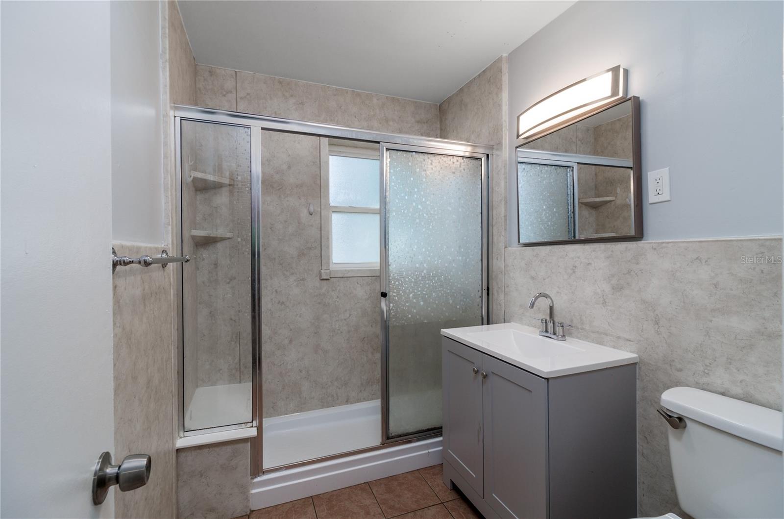 2159 Floyd Ct Property Photo 8