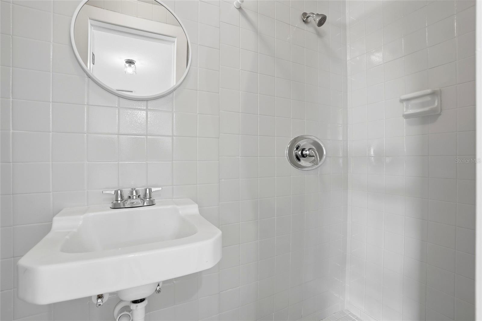 10737 Fillmore Ave Property Photo 25