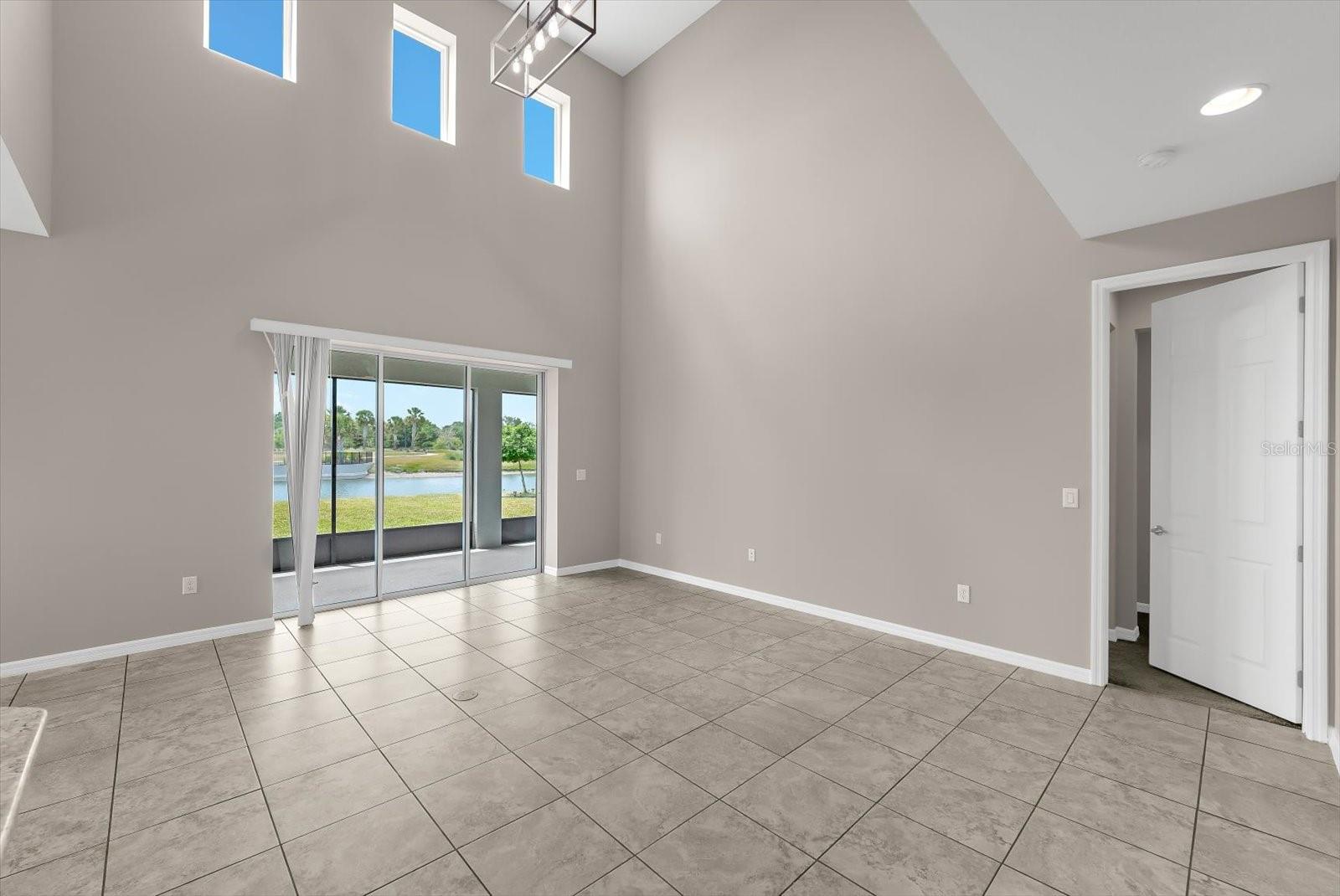 5633 Maidenstone Way Property Photo 11
