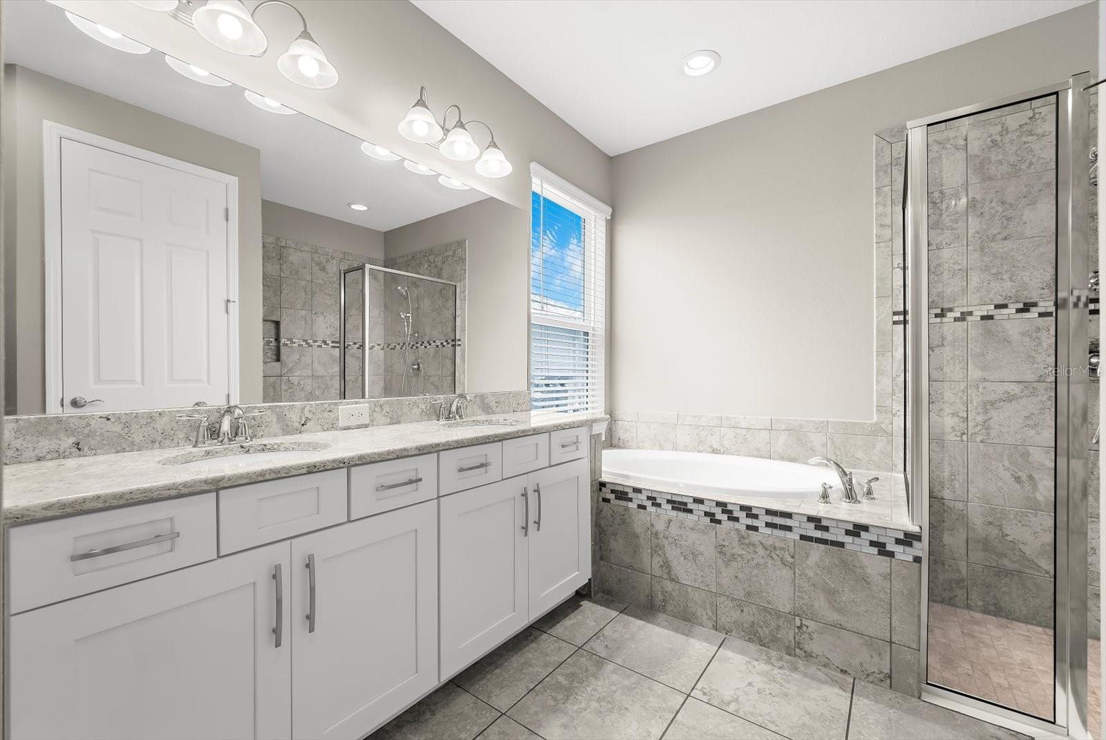5633 Maidenstone Way Property Photo 23
