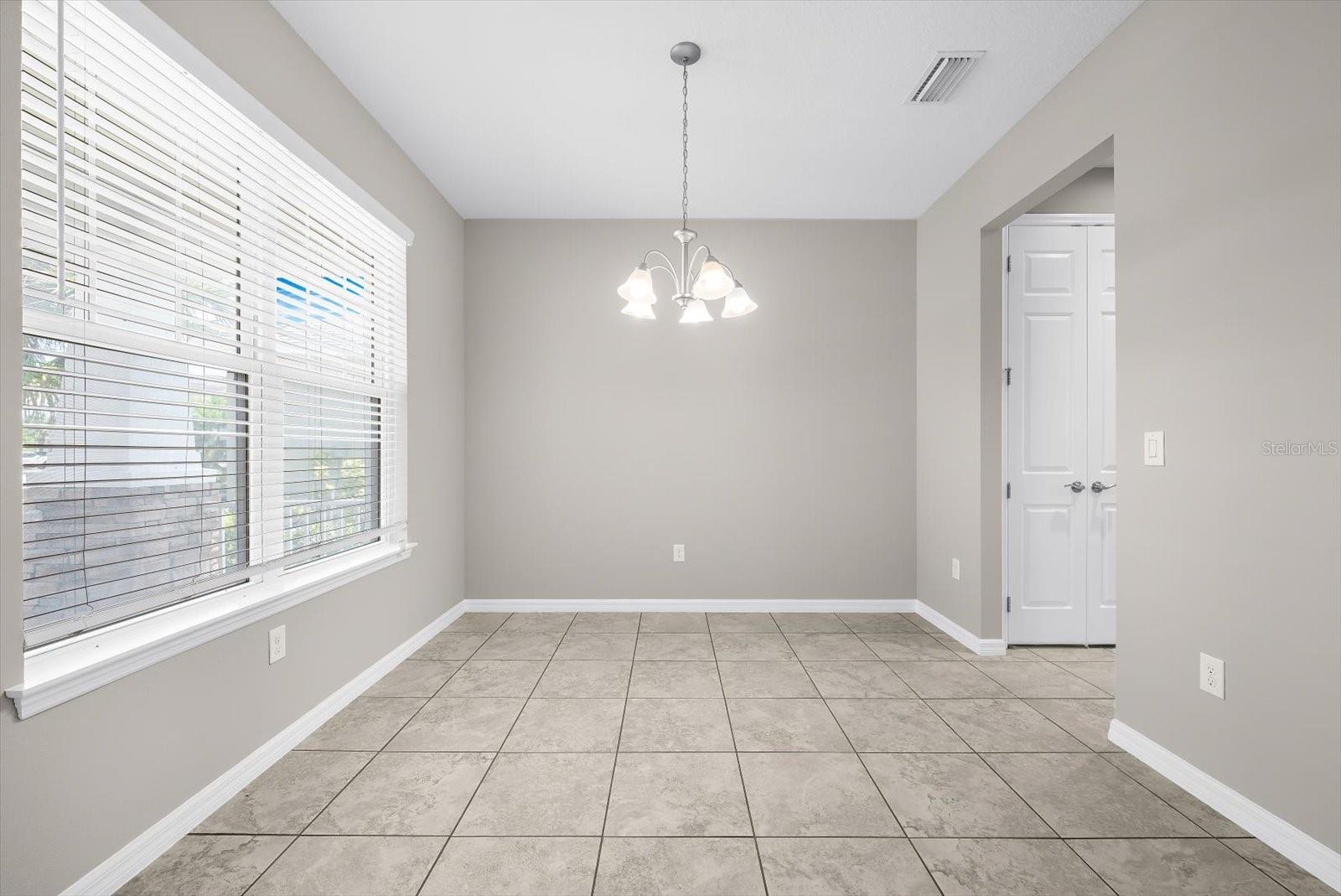 5633 Maidenstone Way Property Photo 28