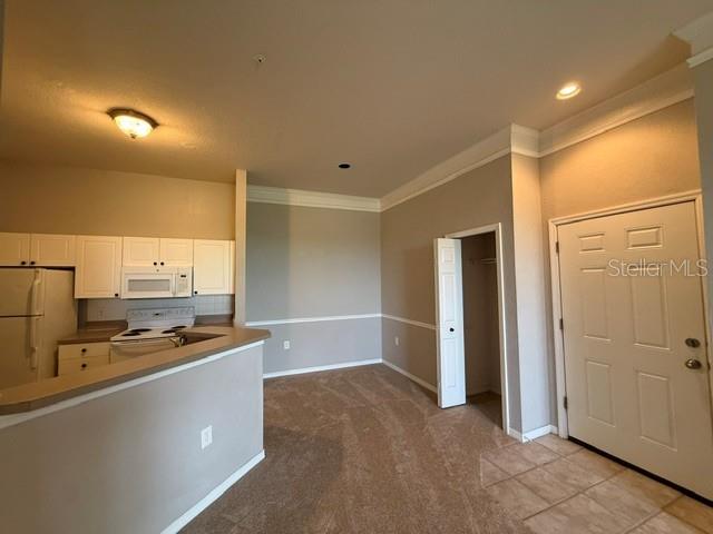 5168 Northridge Rd #311 Property Photo 8