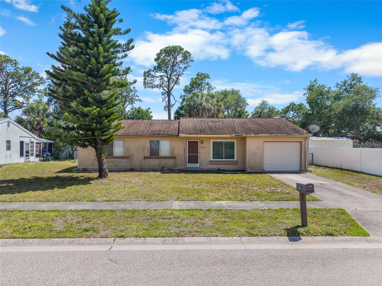 4577 Maraldo Ave Property Photo 1