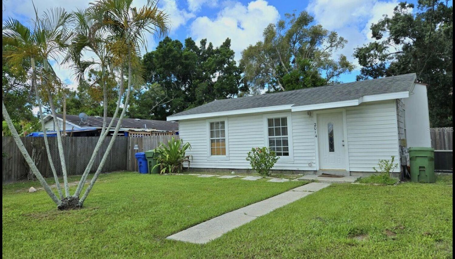 2014 10TH ST W