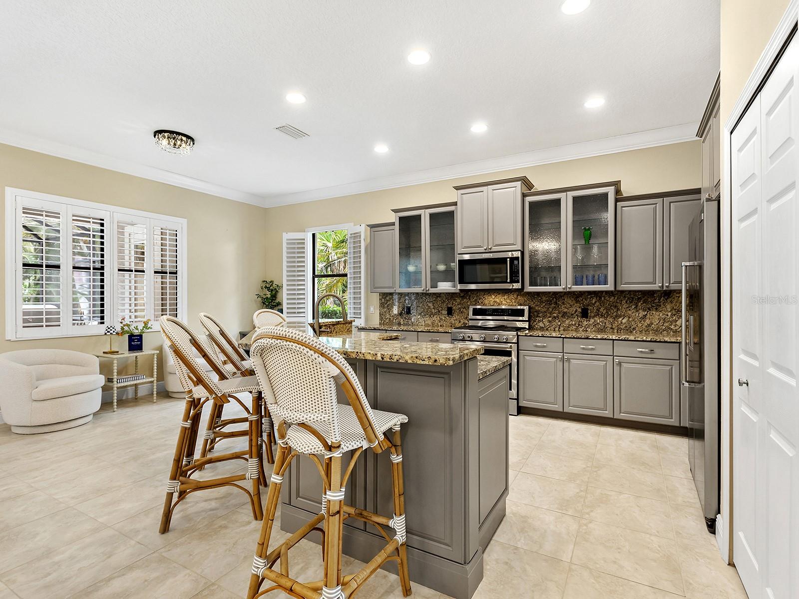 7210 Lake Forest Gln Property Photo 18