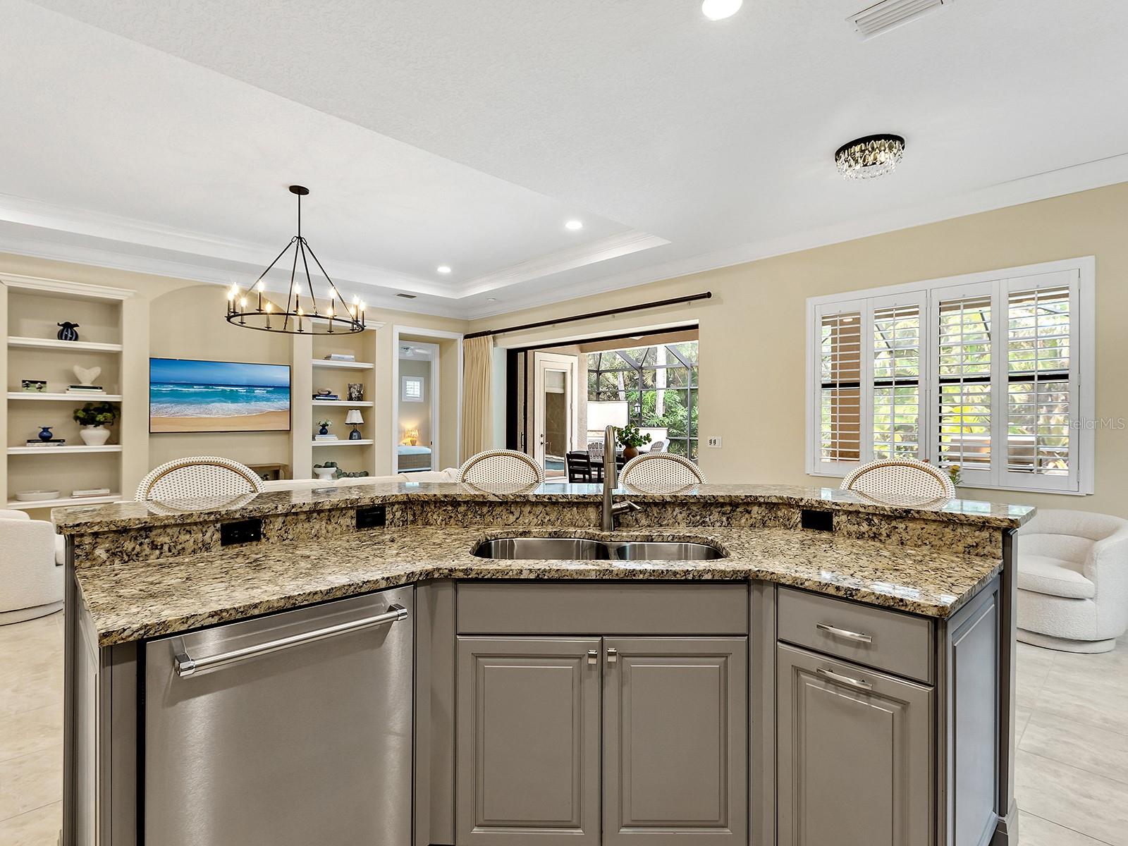7210 Lake Forest Gln Property Photo 20