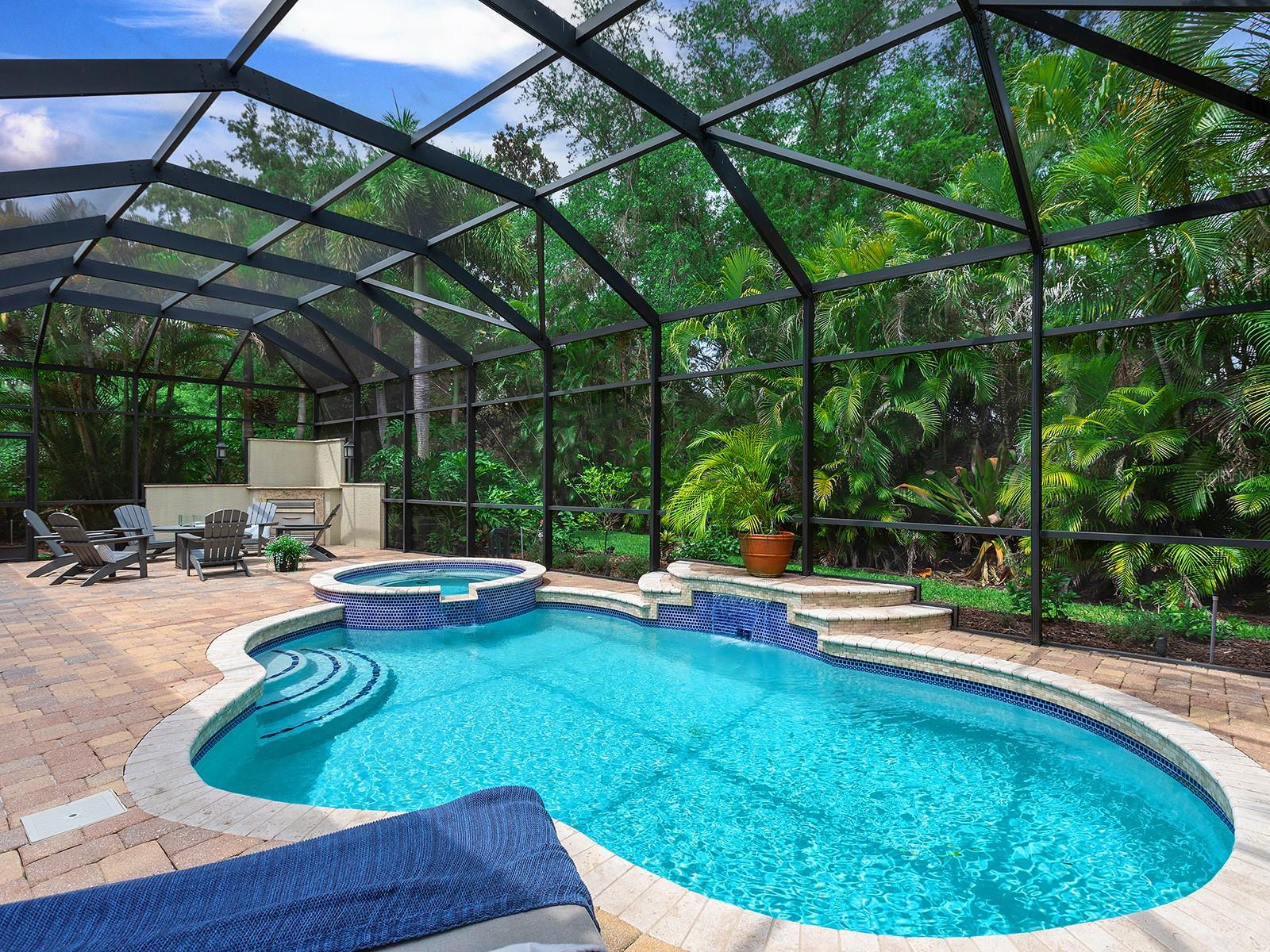 7210 Lake Forest Gln Property Photo 42