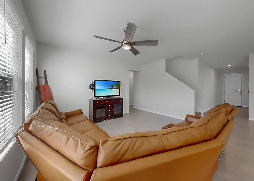 16454 Woodside Gln Property Photo 14