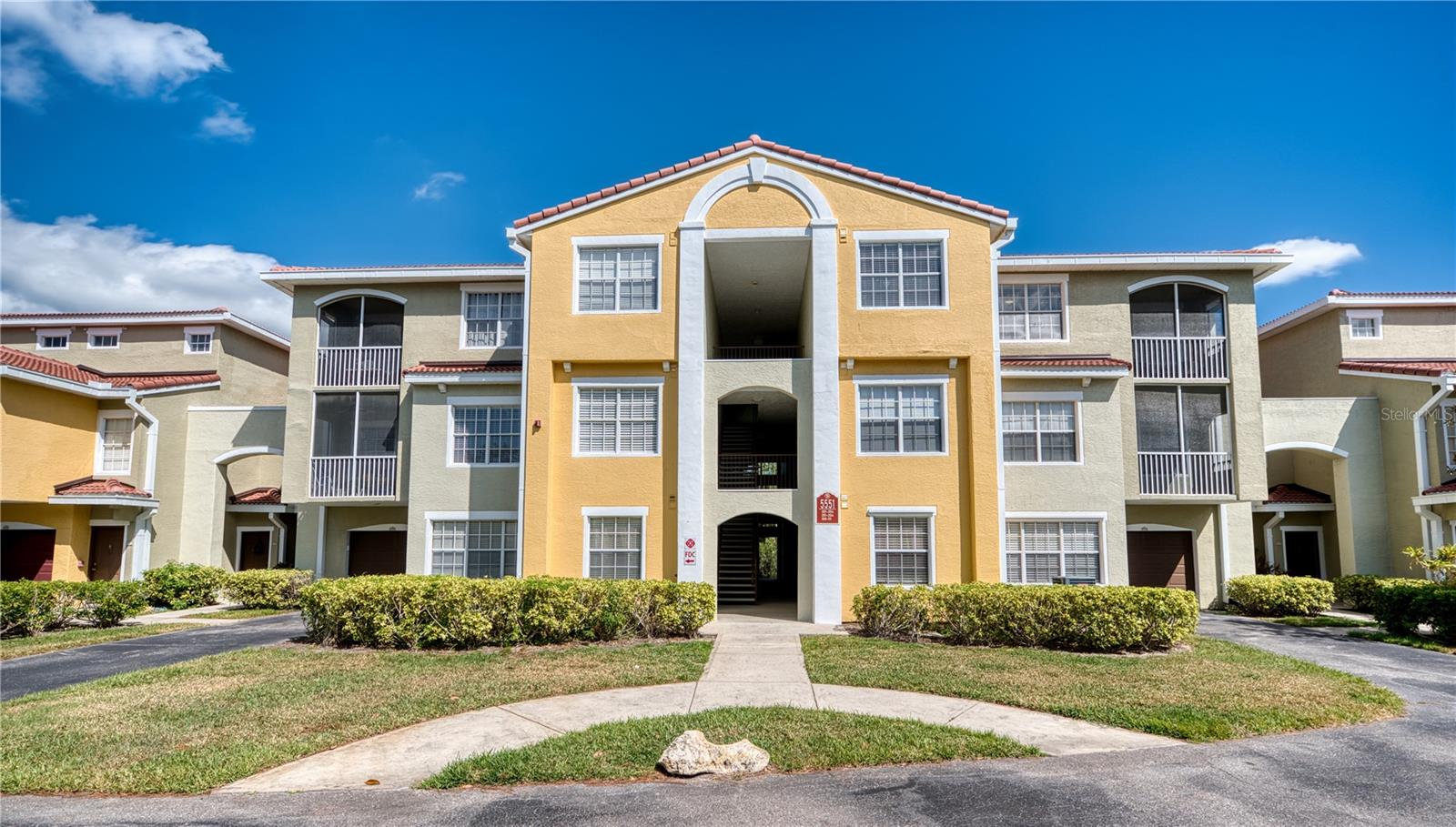 5551 Bentgrass Dr #11-303 Property Photo 1