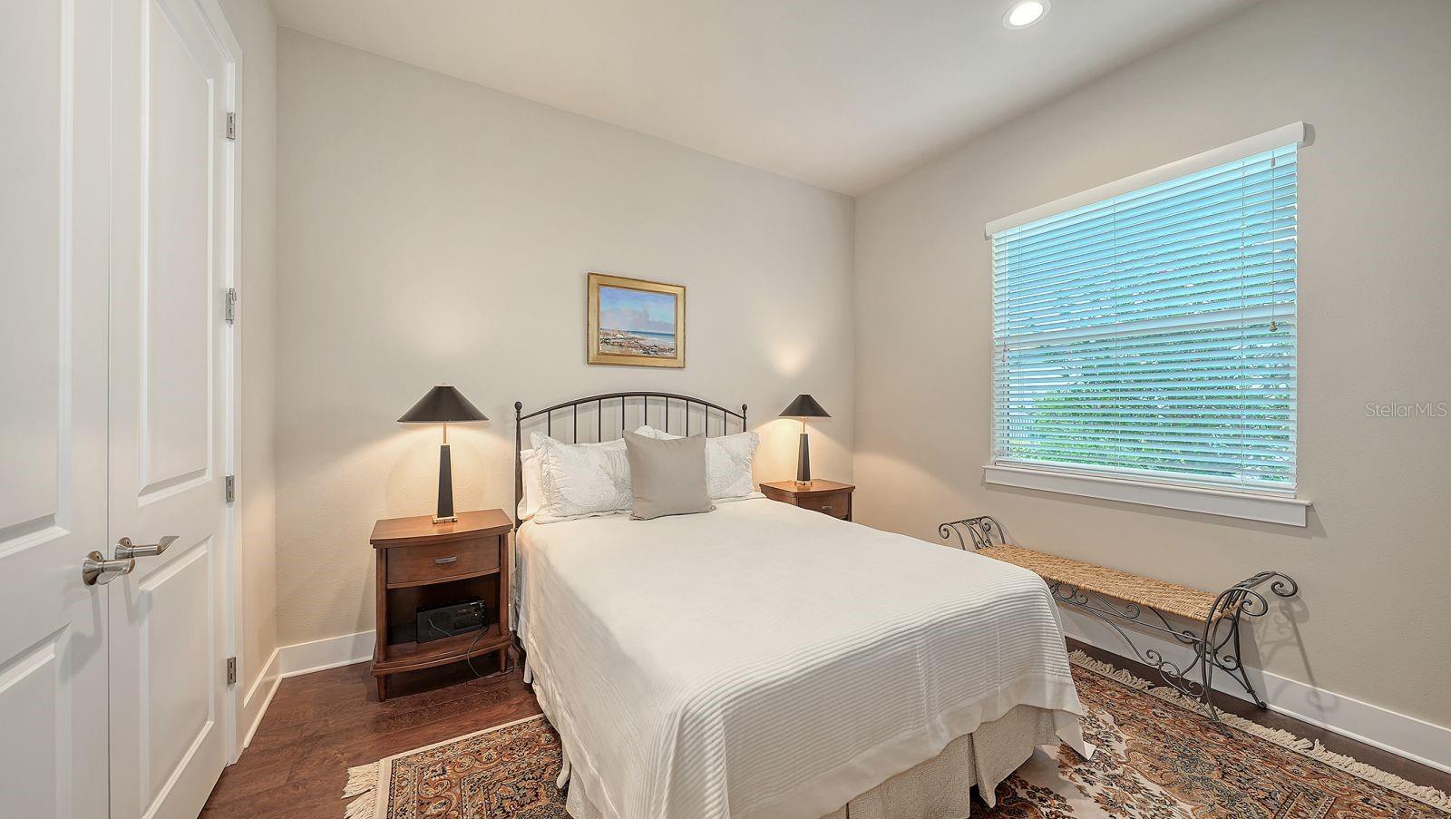 16524 Kendleshire Ter Property Photo 40