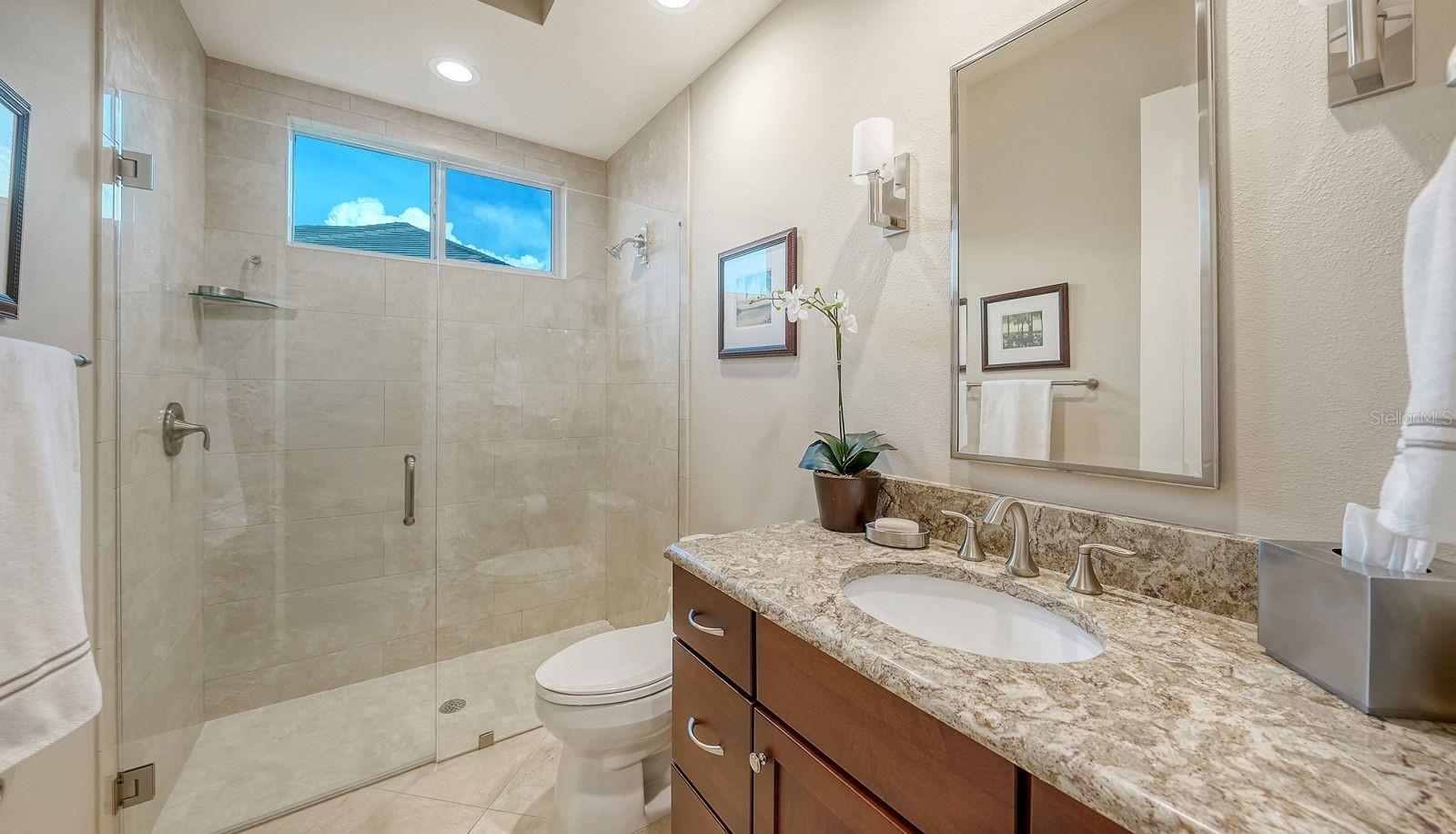 16524 Kendleshire Ter Property Photo 42